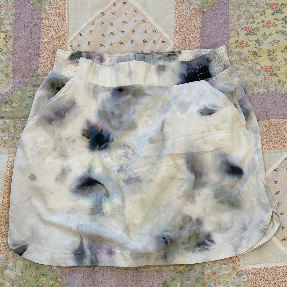 CALIA by Carrie Underwood Women's Tie-Dye Mini Skirt - Cream and Black